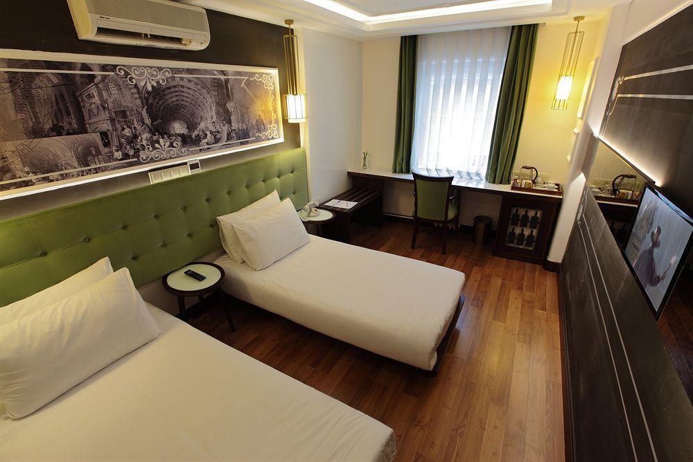 Niles Hotel 3*