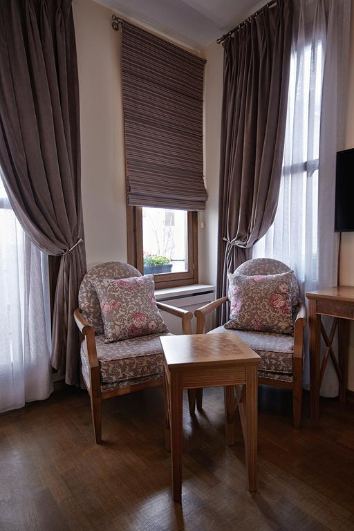 Arart Hotel 3*