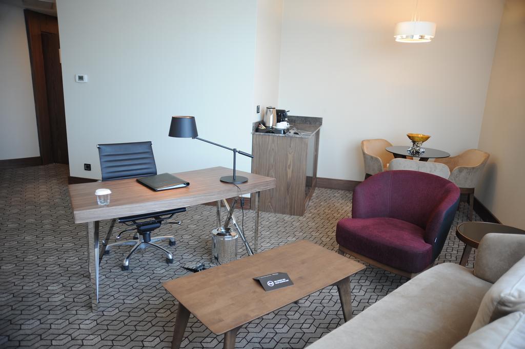 Hotel Pullman & Convention Center 5*