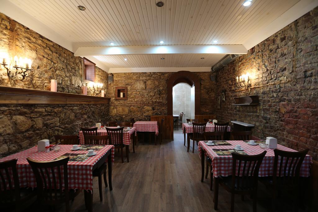 Hotel Yesilkoey Airport 3*