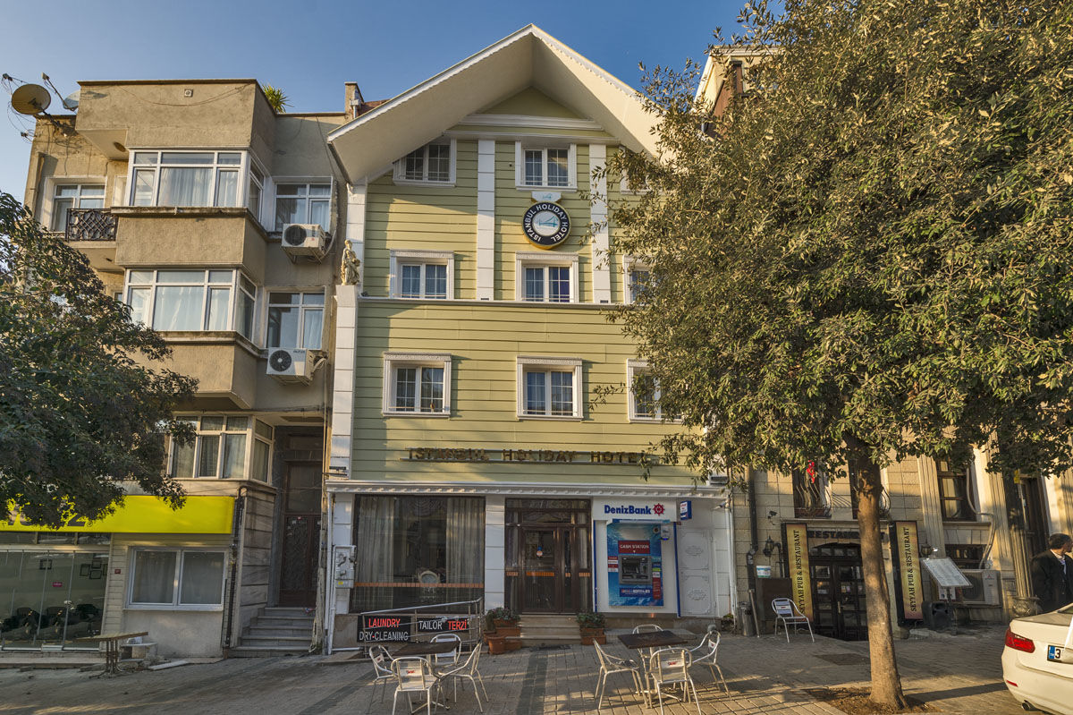 Istanbul Holiday Hotel 3*