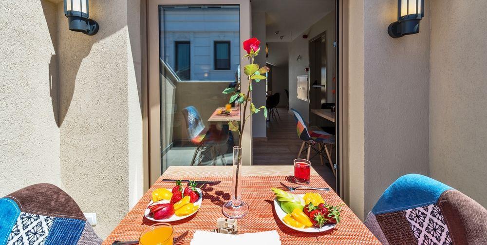 Aybar & Hotel 4*