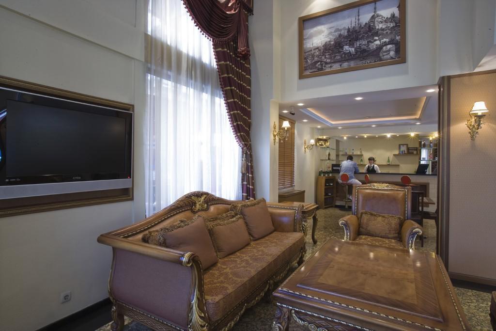 History Hotel 2*