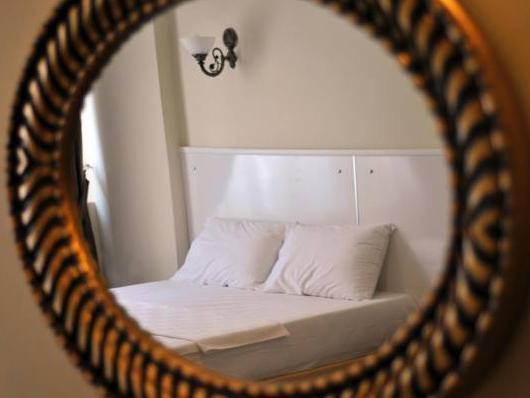Pera Main Hotel 2*