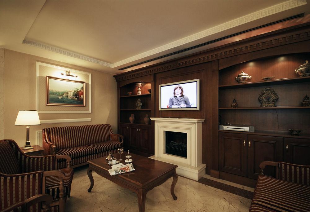 Taksim Metropark 4*