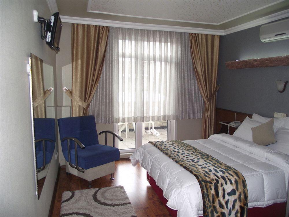 Pera Capitol Hotel