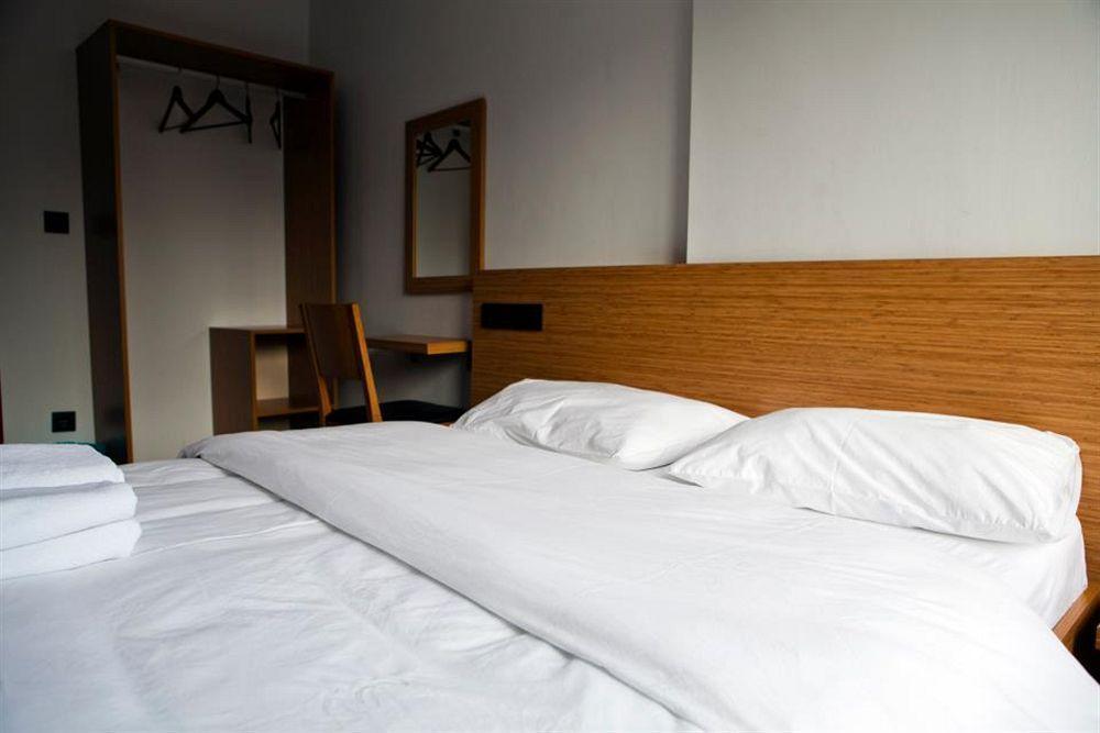 Hostel Hush Moda *