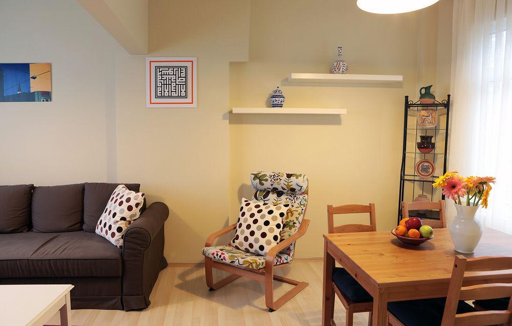Ekim Hotel