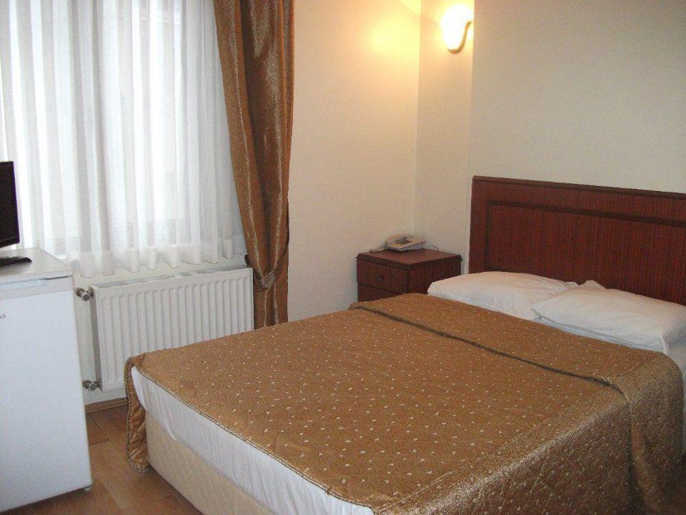 Otel Emos