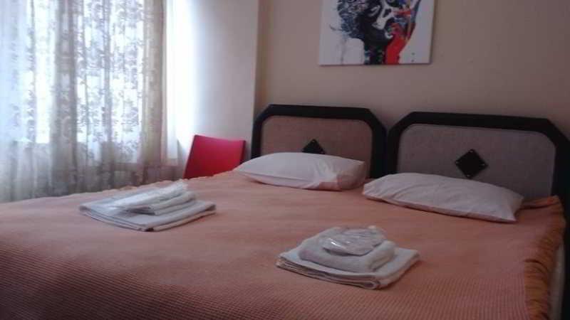 Roncalli Apartment Istanbul