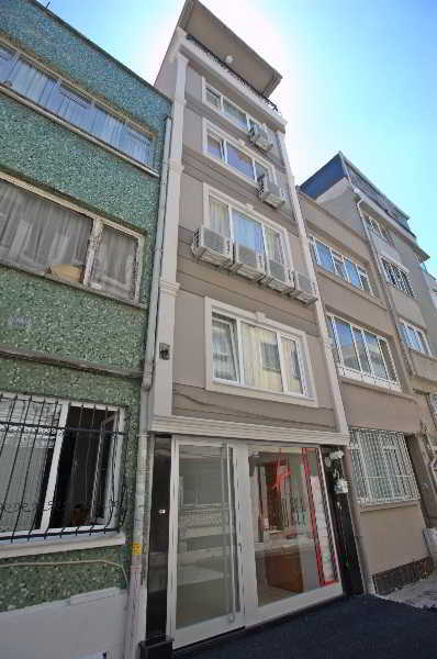 Stay Suites Aparthotel
