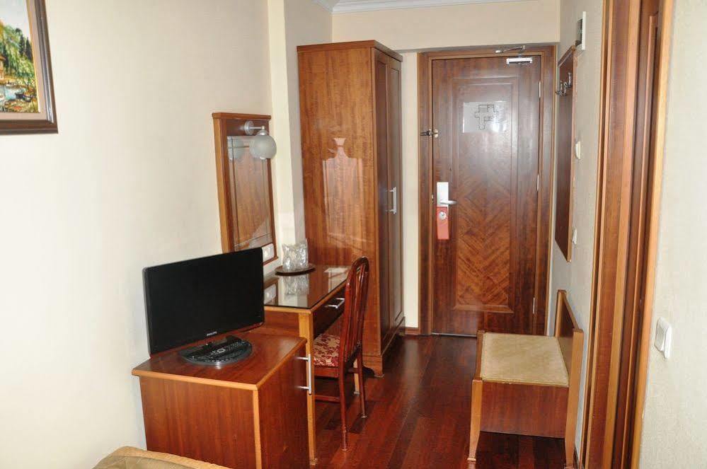Centrum 3*