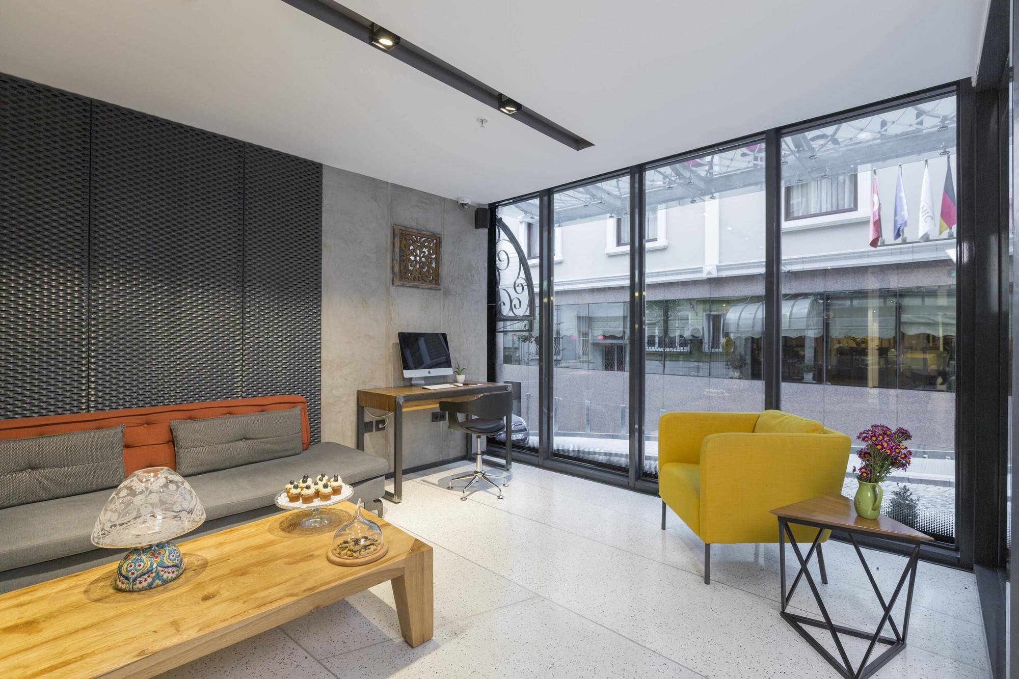Lampa Design Hotel-special Category