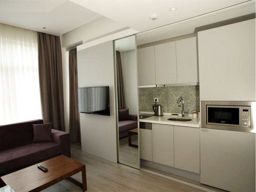 Molton Nisantasi