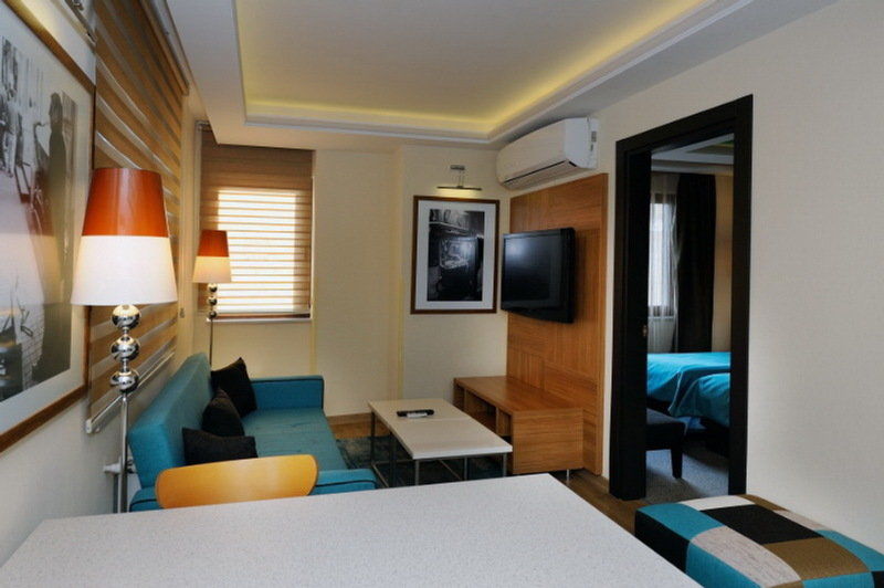Collage Cihangir 33
