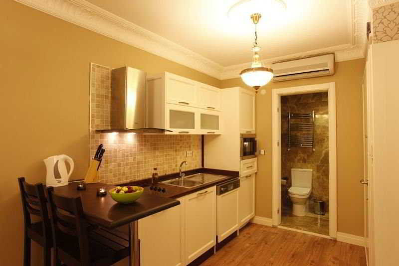 Iq Mis Aparthotel 3*