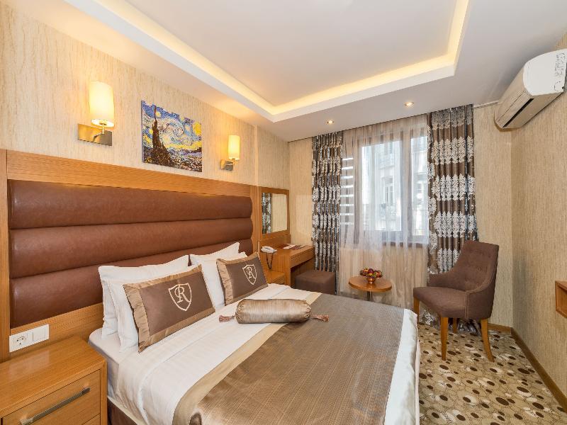 Regno Hotel
