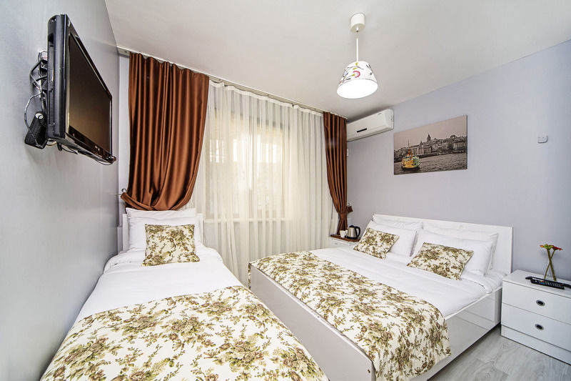 Hotel Taksim Square Seven 3*