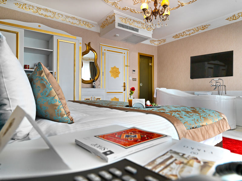 White Monarch İstanbul