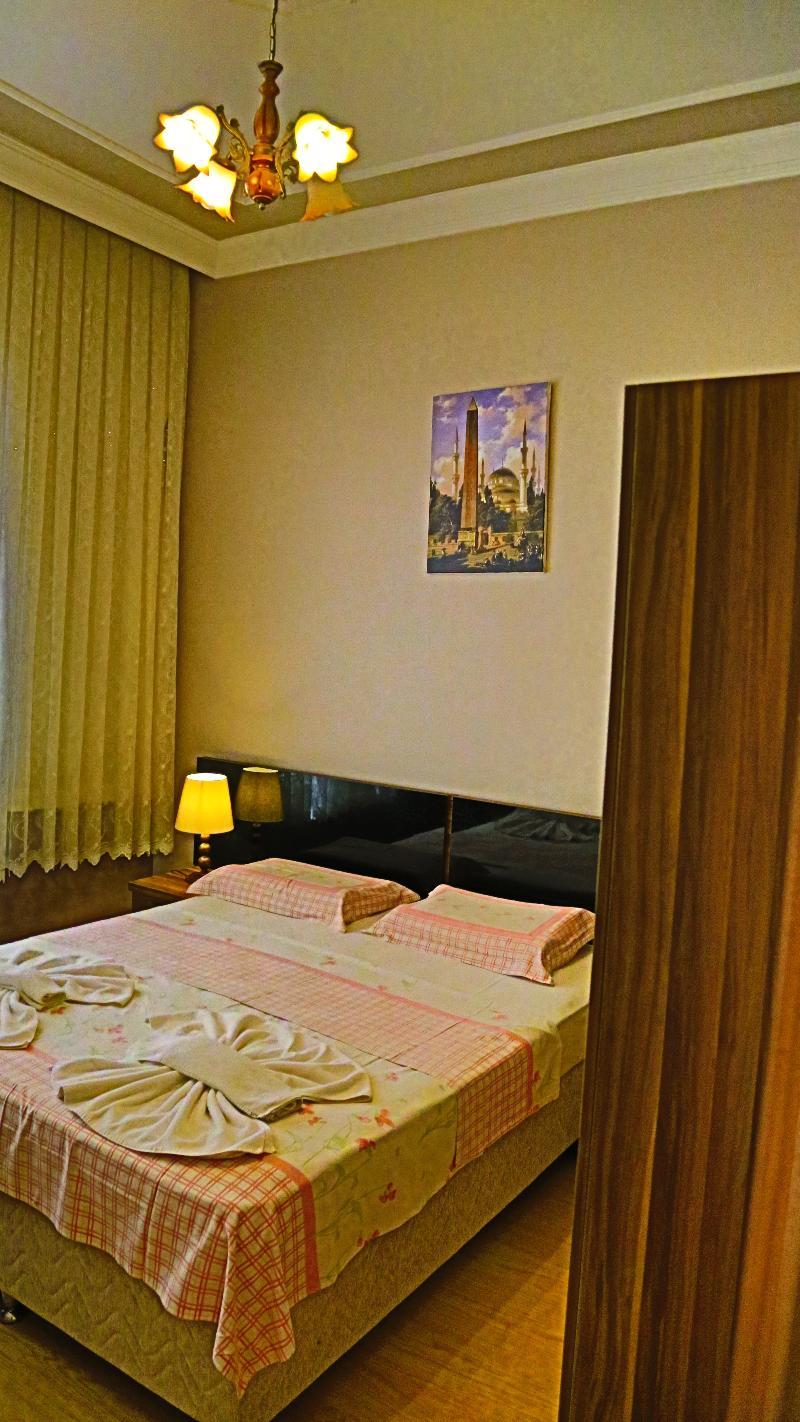 Hotel Subrosa 3*