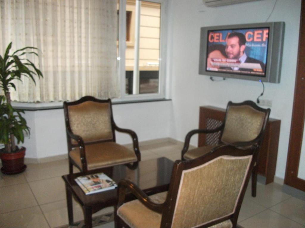 Otel Emos