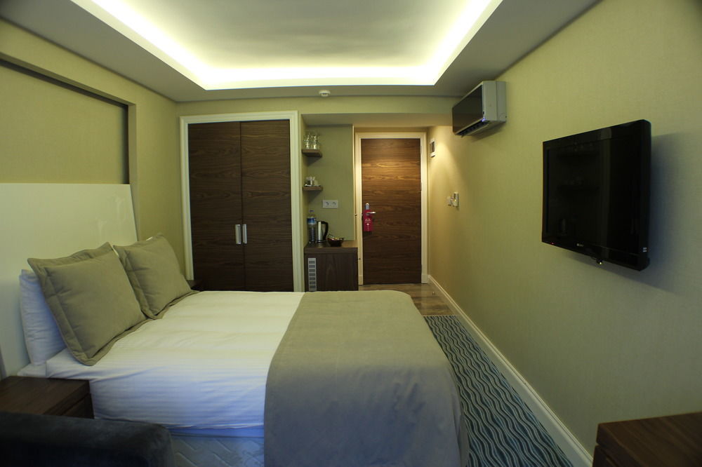 Hotel Aston Taksim 4*