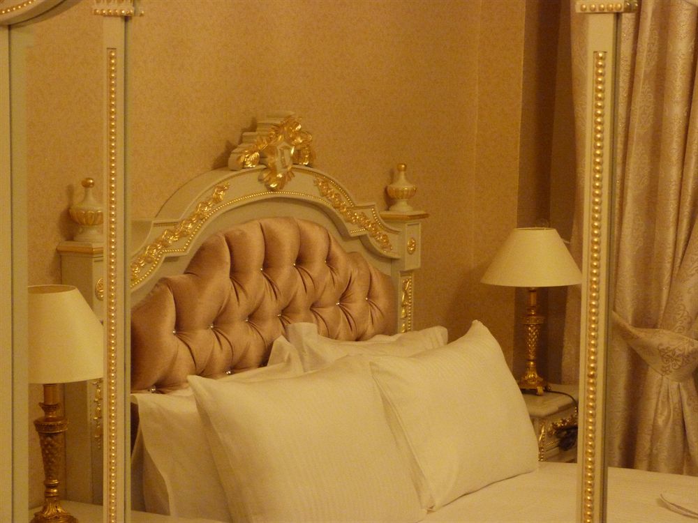Karakoy Port 4*