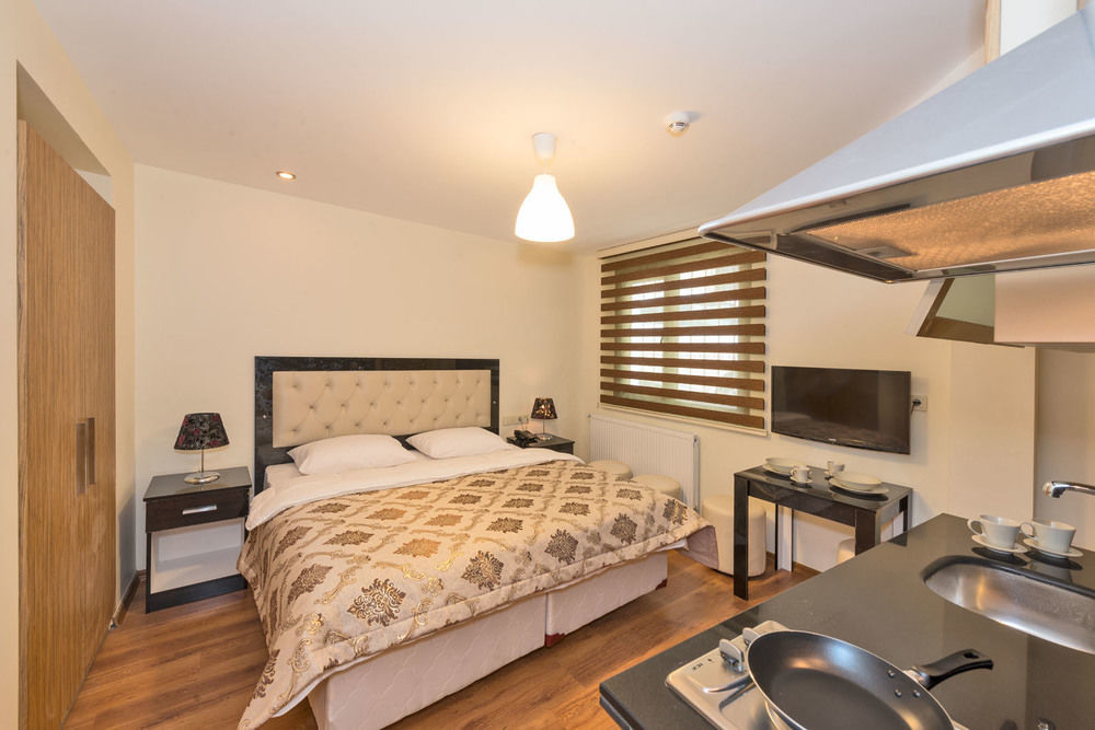 Invictum Hotel 3*