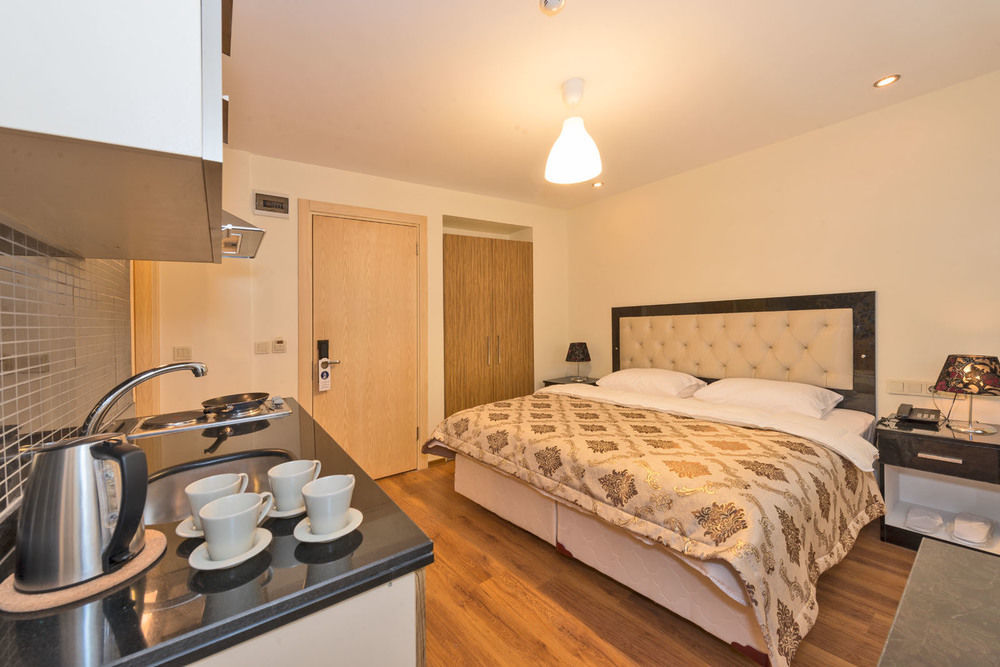 Invictum Hotel