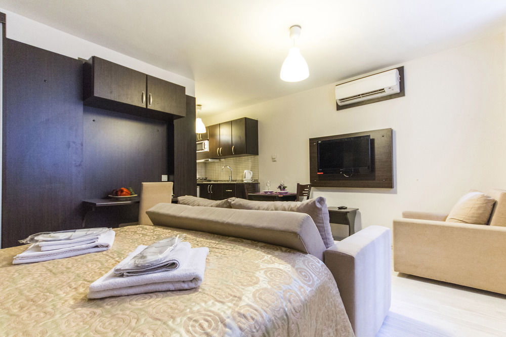 Aytur Suites Harbiye 2*