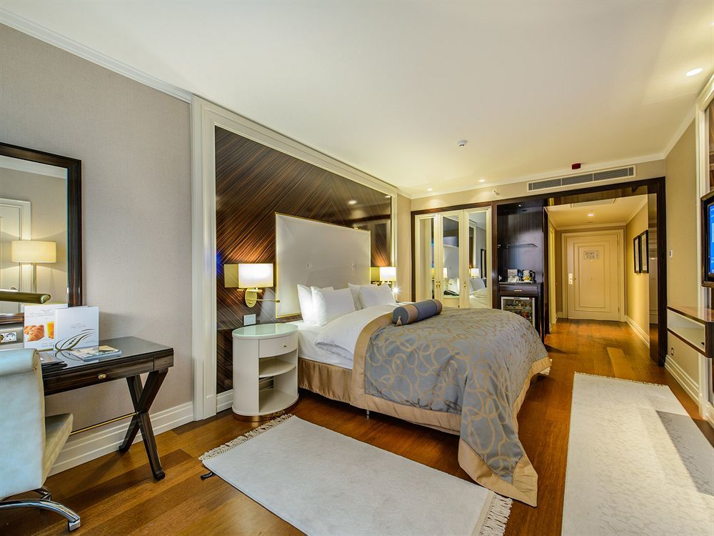 Elite World Florya Hotel 5*