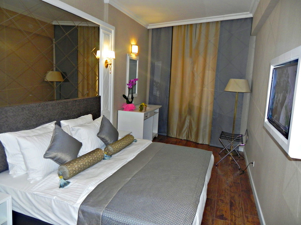Seres Old Hotel 3*