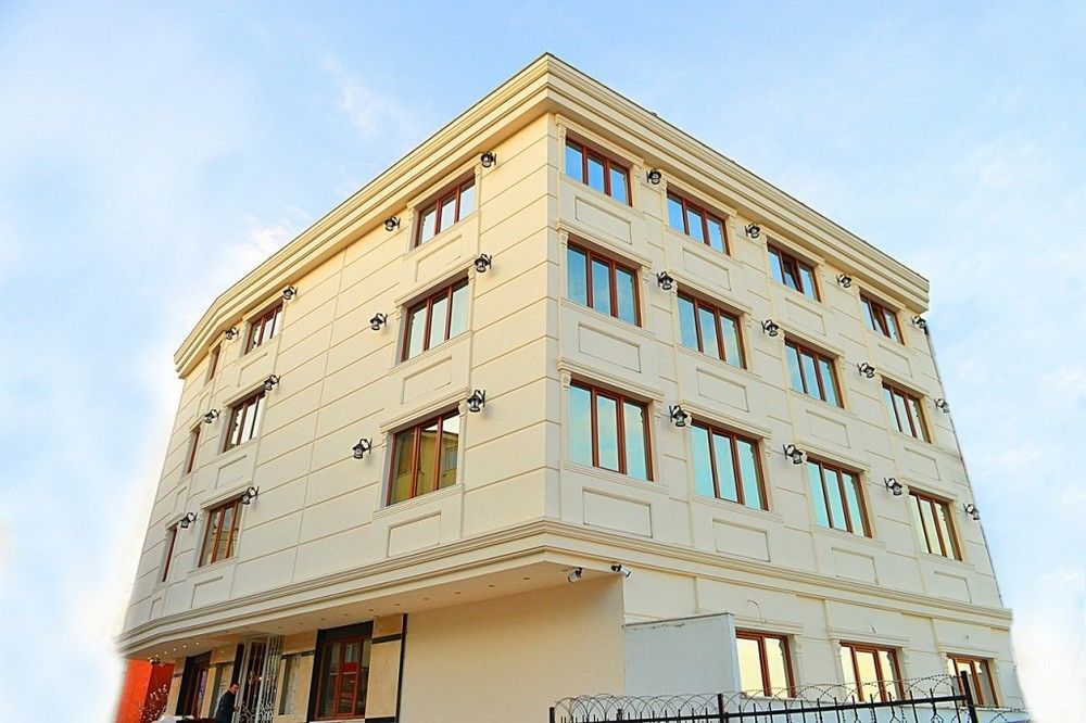 Hotel Sahra Airport