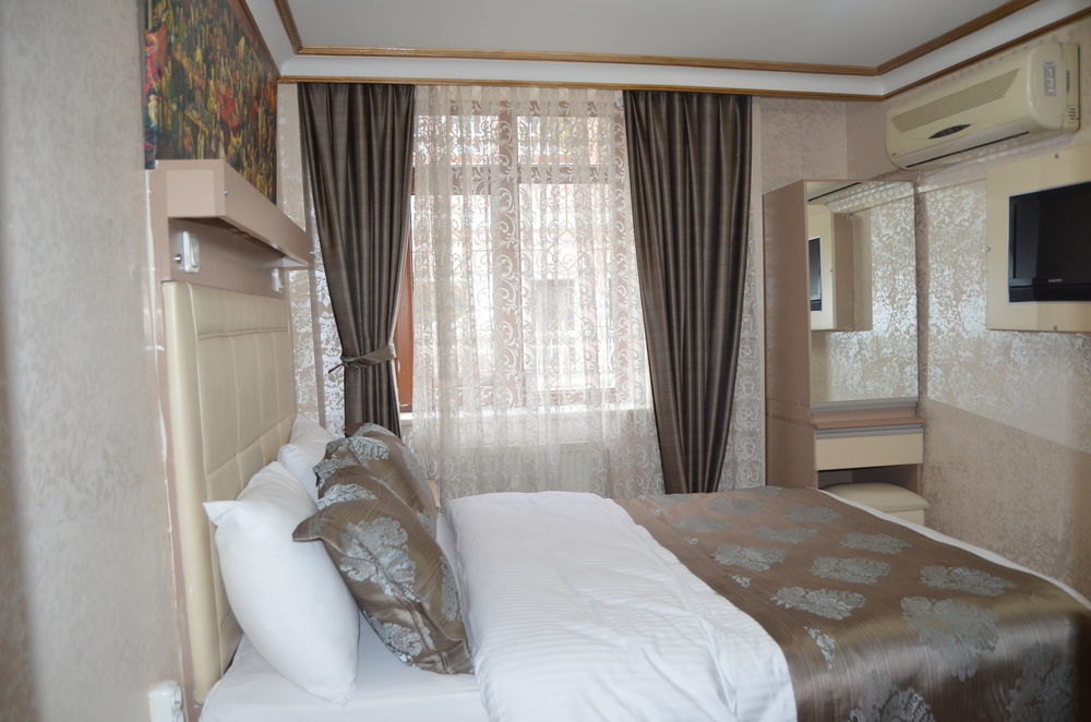 Oceans 7 Hotel