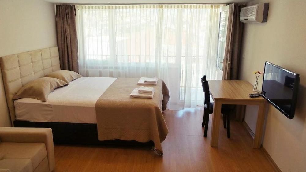 Stay Suites Aparthotel 5*