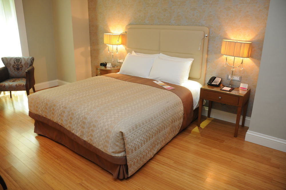 Aspera Altunizade 4*