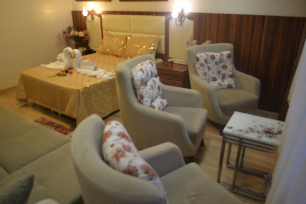 Hotel Peradise