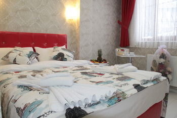 Seashore Hotel *