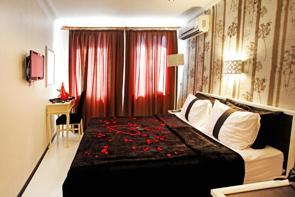 The House Next To Hotel 5*