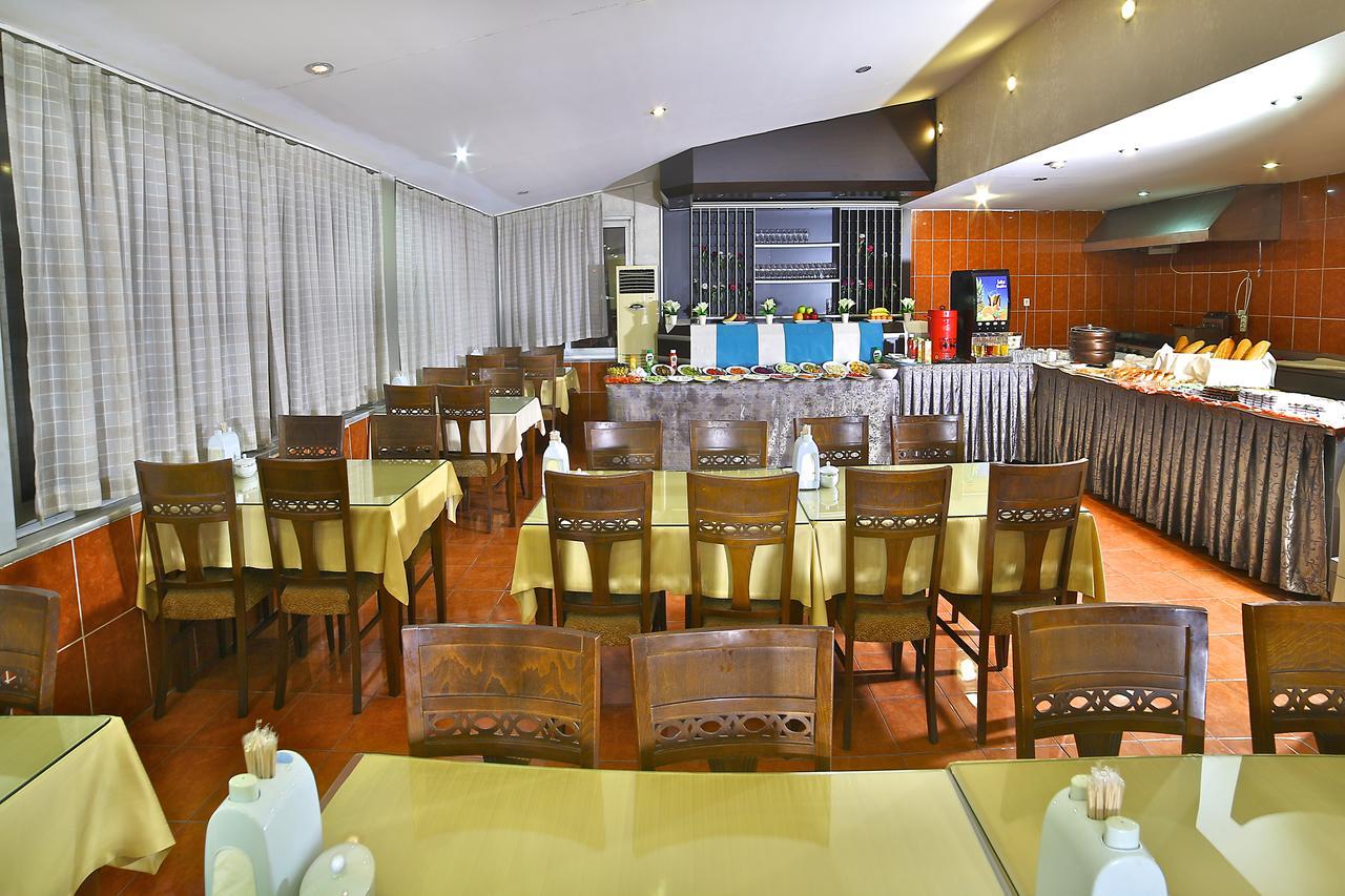 The Center Hotel 3*