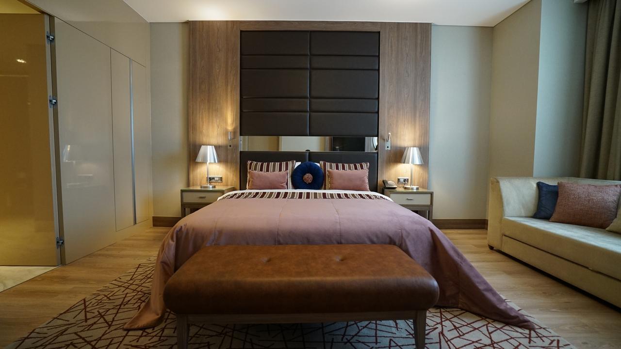 Hawthorn By Wyndham Airport Otel 5*