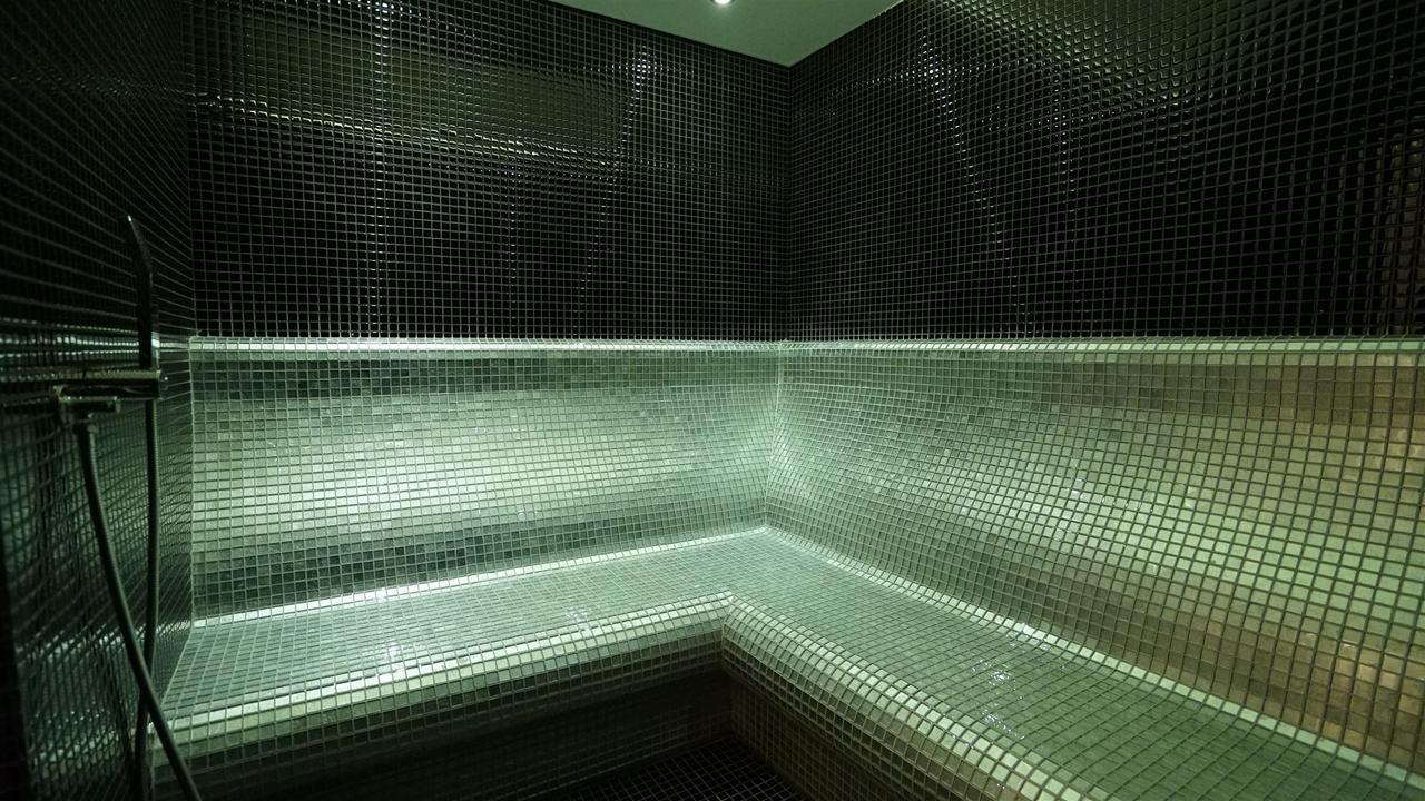 Otel Hawthorn By Wyndham Airport 5*