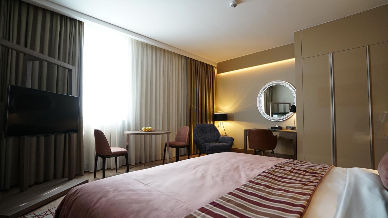 Hawthorn By Wyndham Airport Hotel 5*
