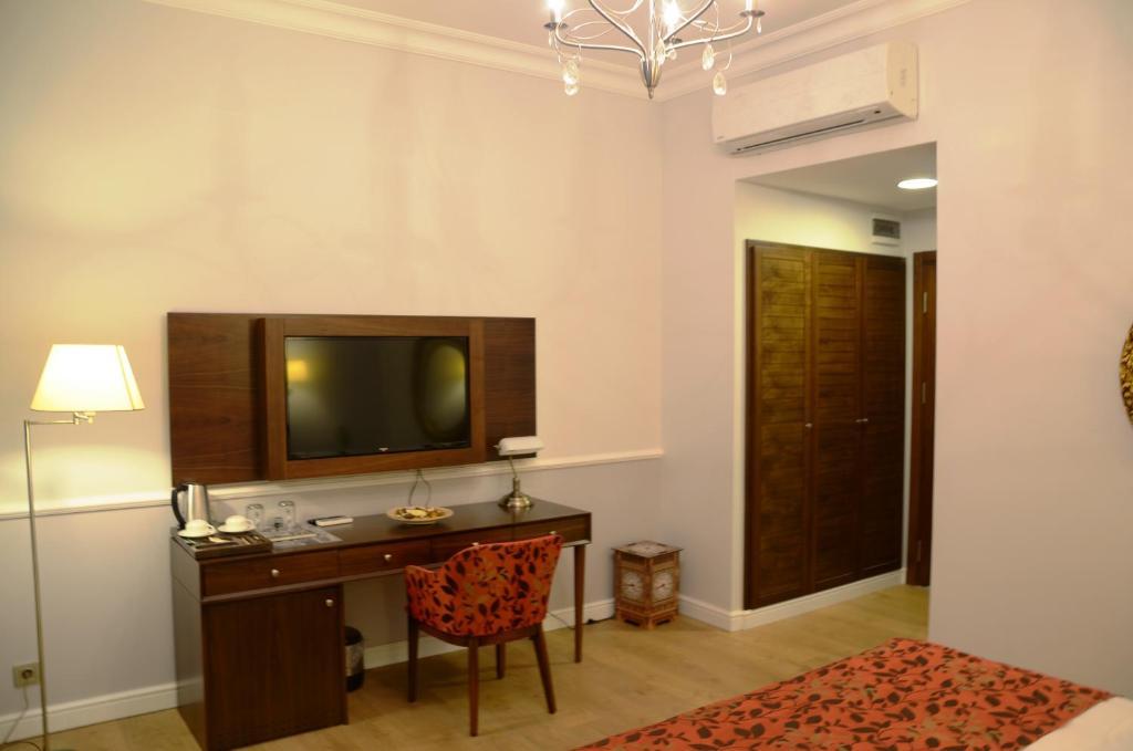 Konak Suites *
