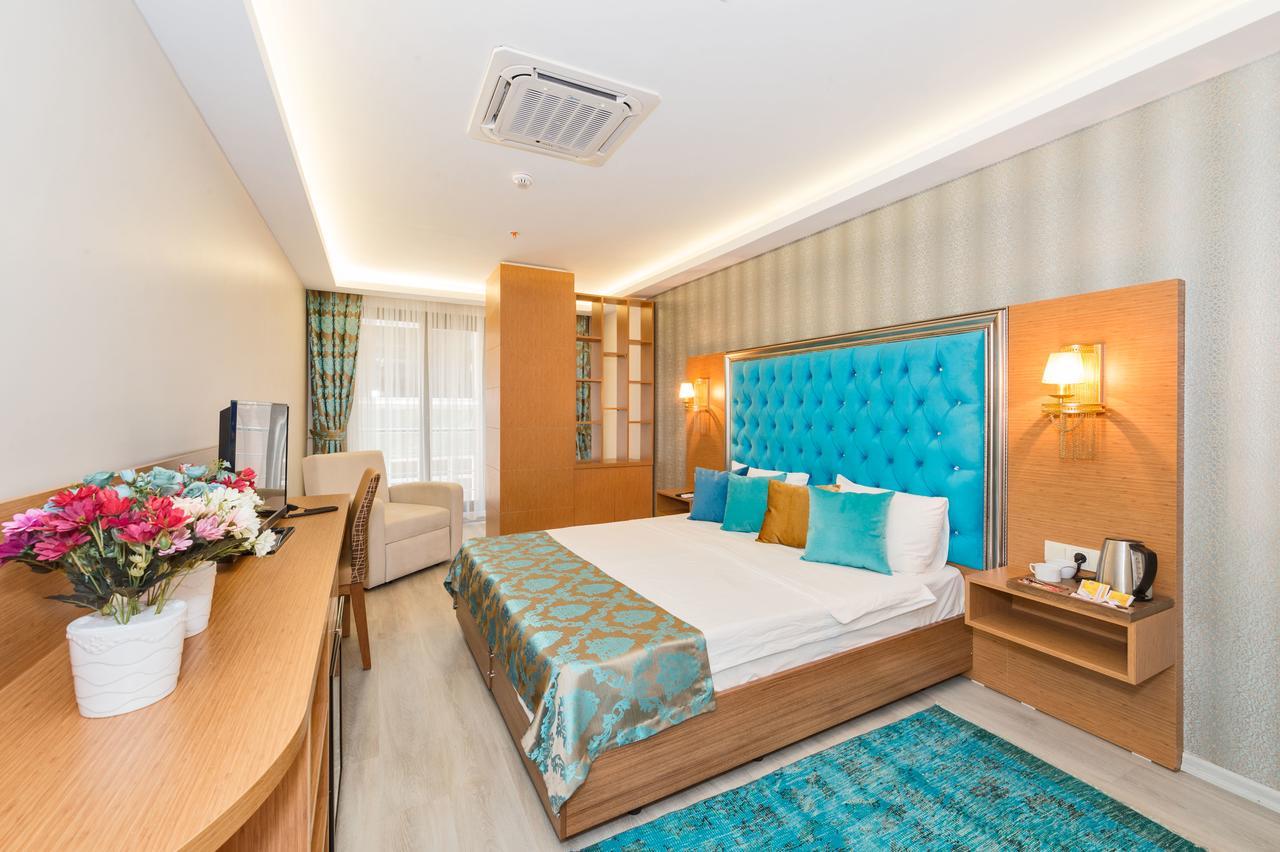 Hotel Grand Palace