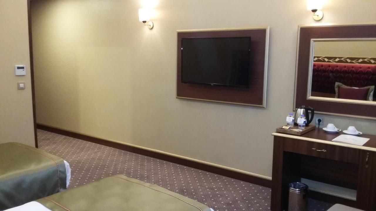 Mb Deluxe 4*
