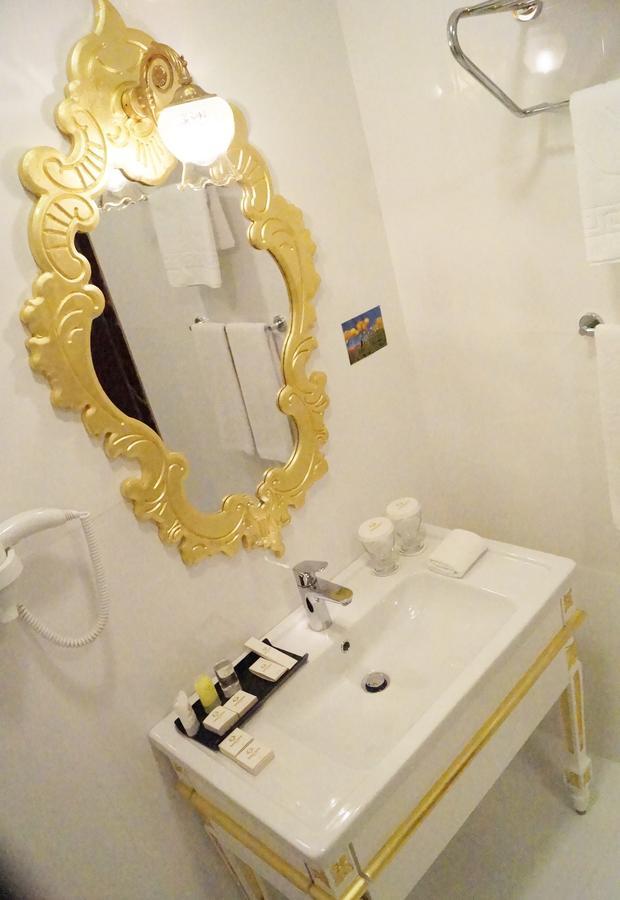 Hotel Mb Deluxe 4*