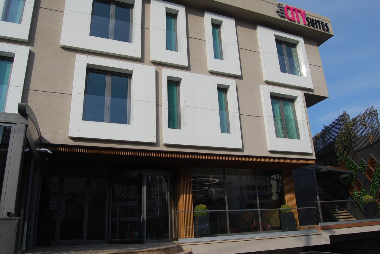 Hotel The 3*