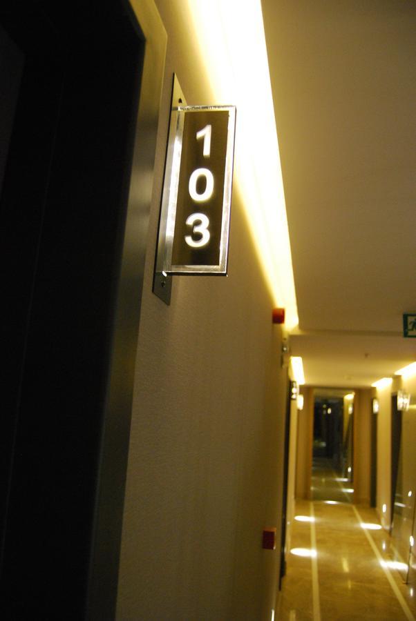 Hotel The 3*