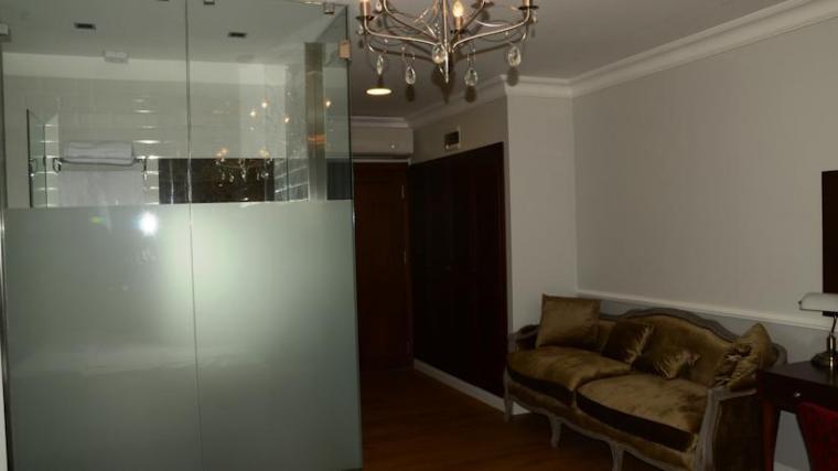 Aparthotel Konak *